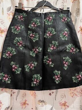 Club Monaco Black Mini Skirt with Burgundy and Green Floral Embroidery Clusters